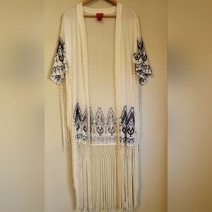 V Cristina White and Navy Kimono